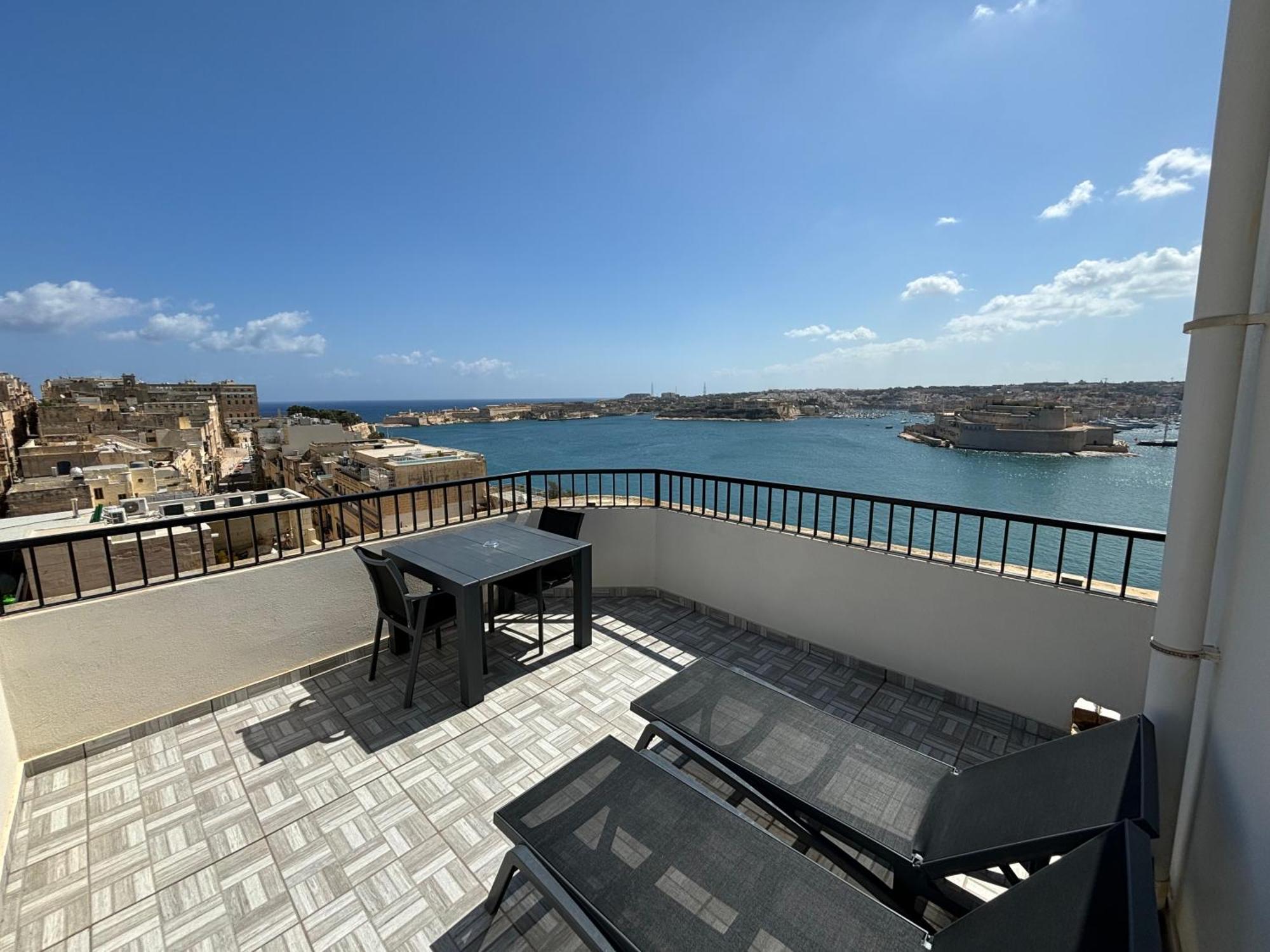 Grand Harbour Hotel Valletta Buitenkant foto