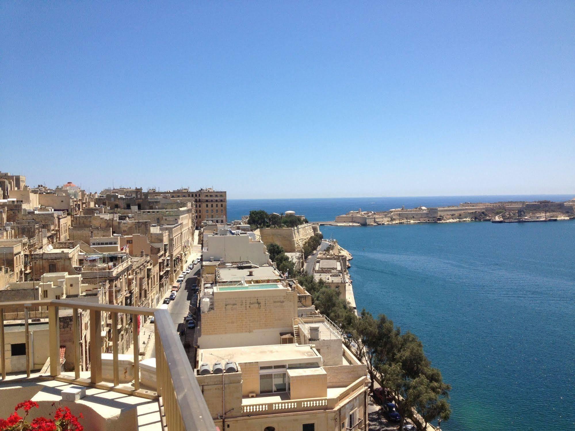 Grand Harbour Hotel Valletta Buitenkant foto